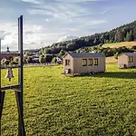 Hotell Hollerhoefe - Zu Gast Im Dorf Betriebsgesellschaft Mbh 3*
