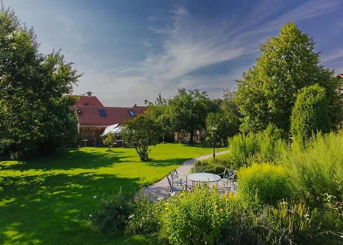 Hollerhoefe - Zu Gast Im Dorf Hotel