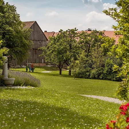Hollerhöfe - Zu Gast Im Dorf Hotel Kemnath