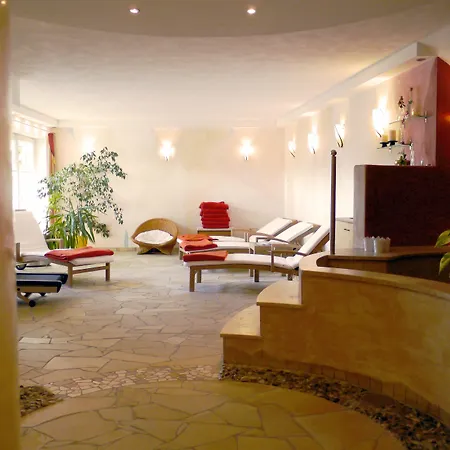 Hollerhoefe - Zu Gast Im Dorf Betriebsgesellschaft Mbh Hotel Kemnath